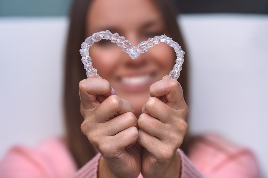 How Invisalign Aligners Can Help You Achieve the Perfect Smile
